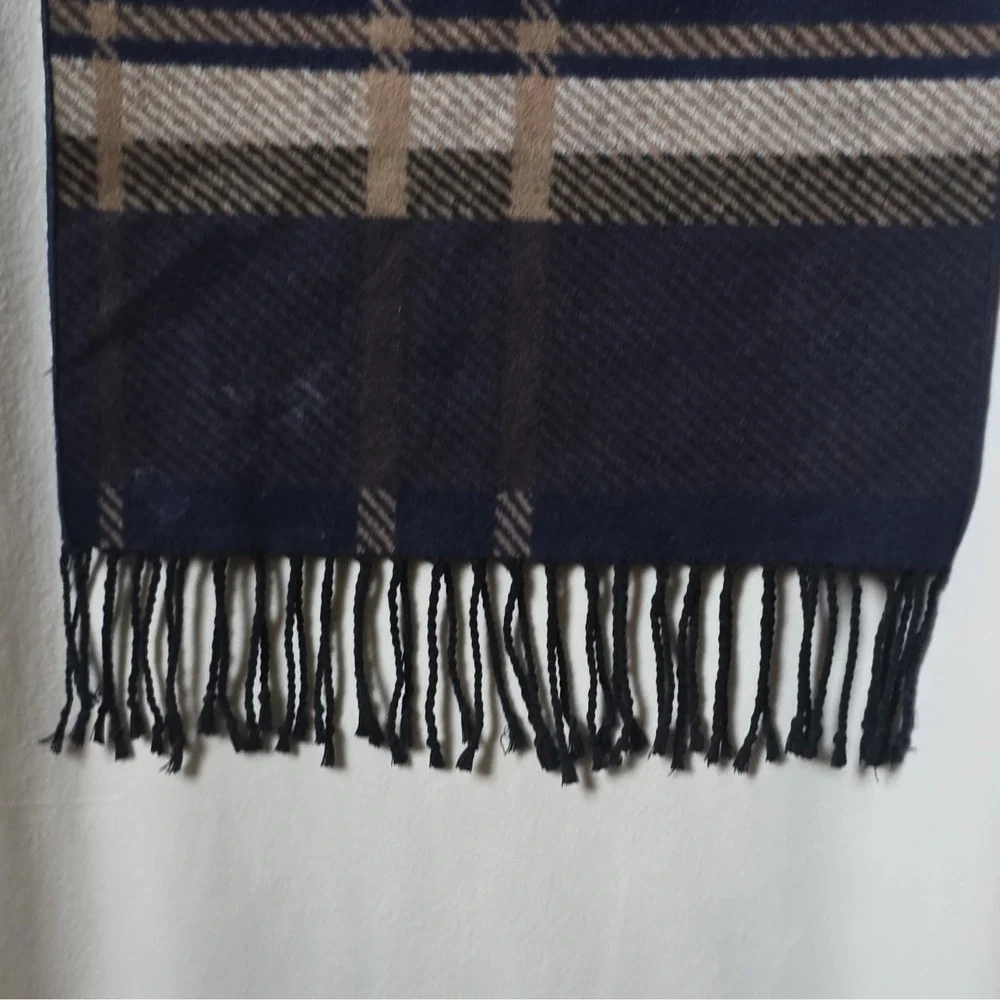 Club Room Men's 100% Silk Plaid Rectangle Scarf w/ Fringe Blue Tan Black